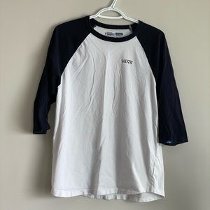 Men’s medium/women’s large Vans baseball tee